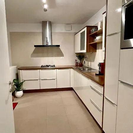 Hideaway Am Gardasee - Mit Infinity Pool Apartamento Torri Del Benaco